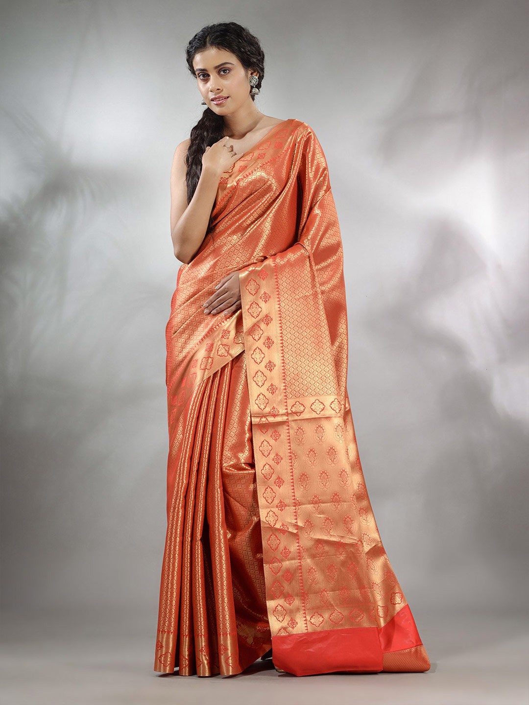 

Charukriti Ethnic Woven Design Zari Brocade Saree, Red
