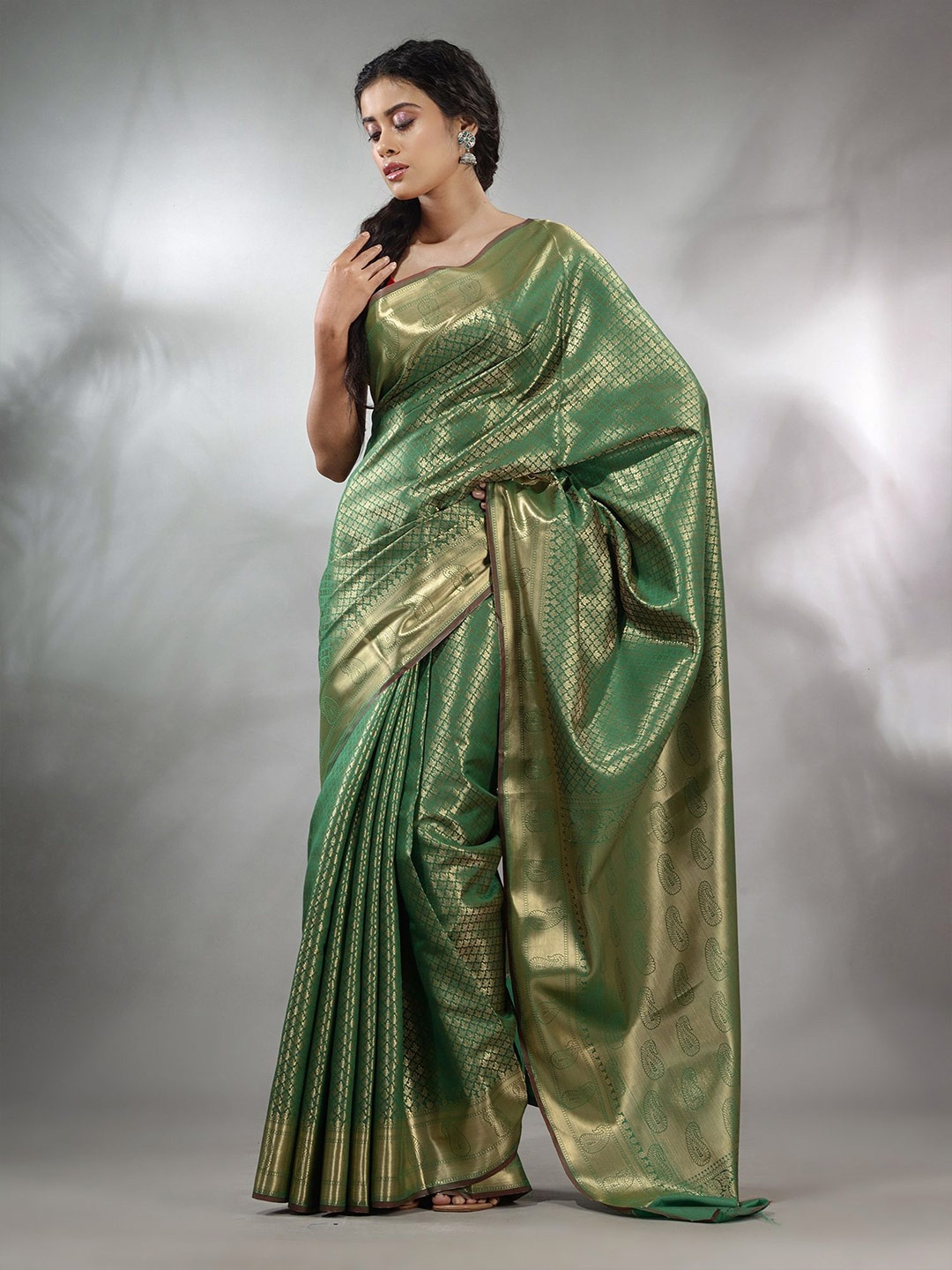 

Charukriti Woven Design Zari Brocade Saree, Green