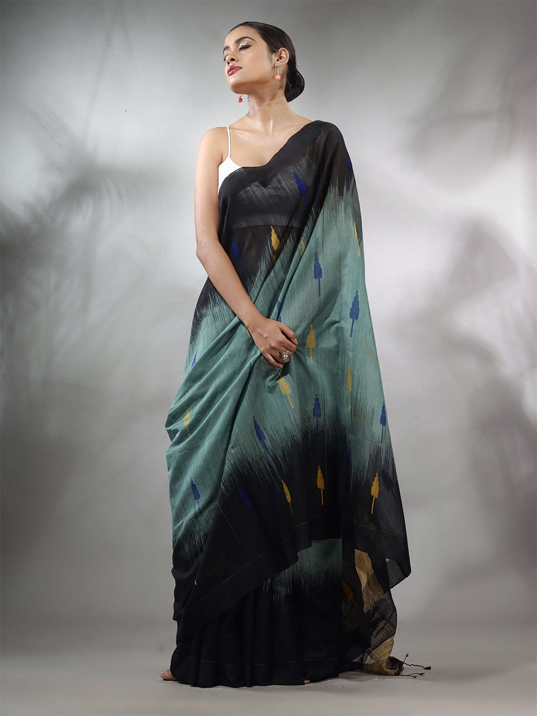 

Charukriti Ethnic Woven Design Silk Cotton Ikat Saree, Teal
