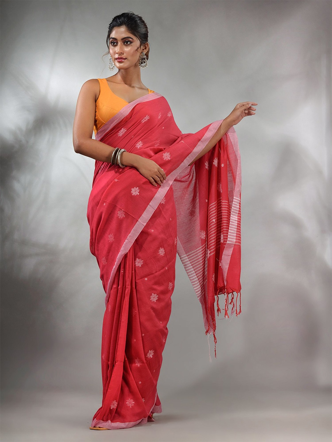 

Charukriti Ethnic Woven Design Zari Pure Cotton Saree, Pink