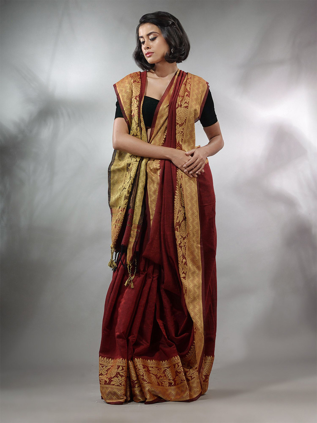 

Charukriti Zari Pure Cotton Saree, Maroon
