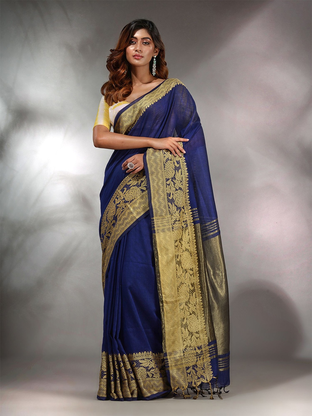 

Charukriti Zari Pure Cotton Saree, Blue
