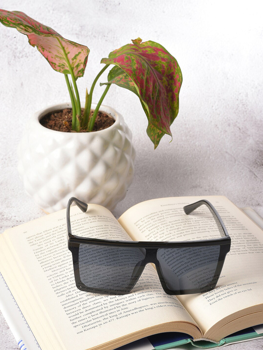 

French Accent Men Wayfarer Sunglasses with UV Protected Lens SS23FA_HSSG1123, Black