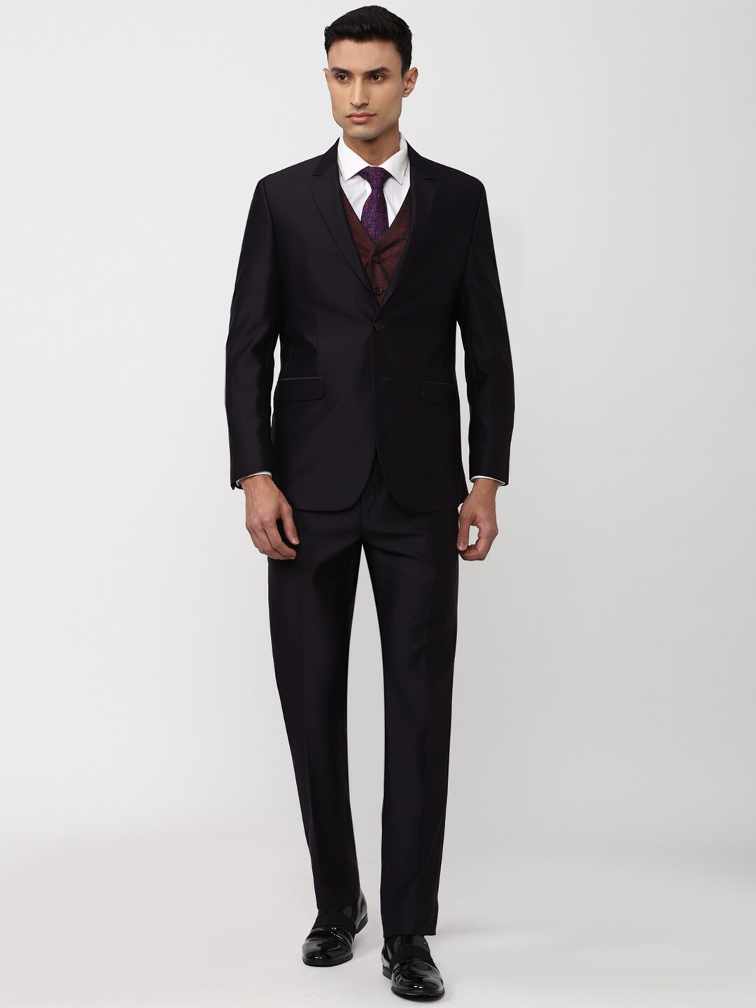 

Van Heusen Men Single-Breasted Slim-Fit Three-Piece Suit, Black