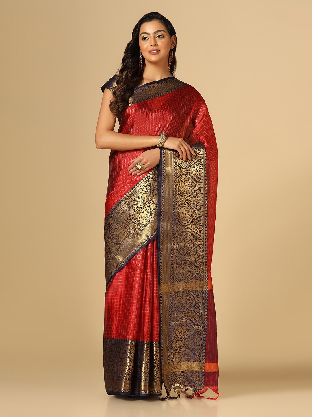 

Satrani Checked Zari Banarasi Saree, Maroon