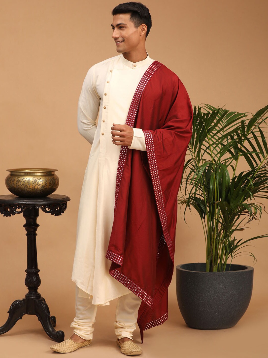 

VASTRAMAY Men Asymmetric A-Line Kurta With Churidar & Mirror Work Dupatta, Cream