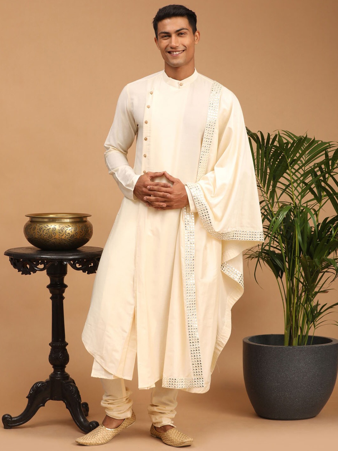 

VASTRAMAY Men Asymmetric A-Line Kurta With Churidar & Mirror Work Dupatta, Cream