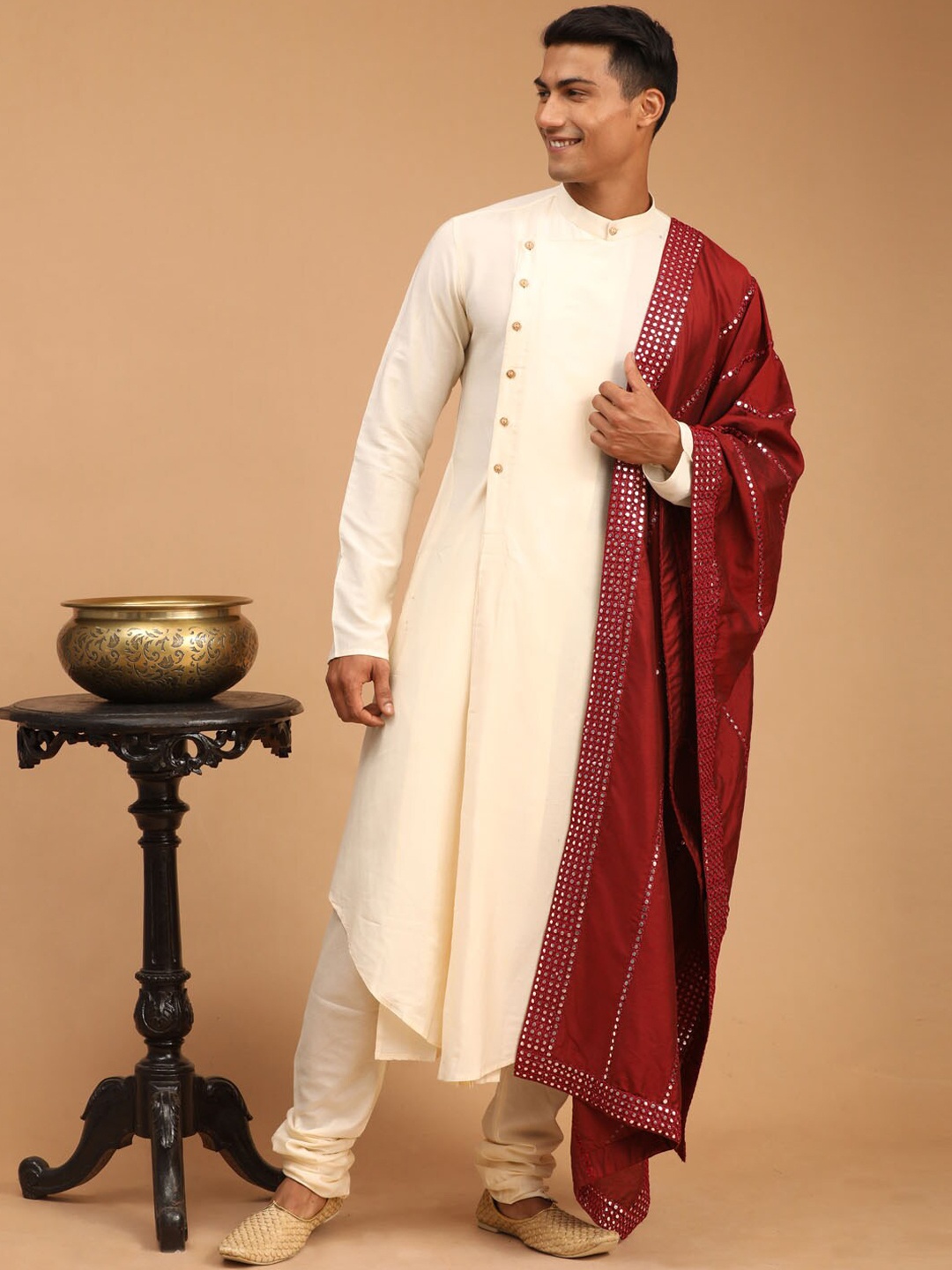 

VASTRAMAY Men Asymmetric A-Line Kurta With Churidar & Mirror Work Dupatta, Cream