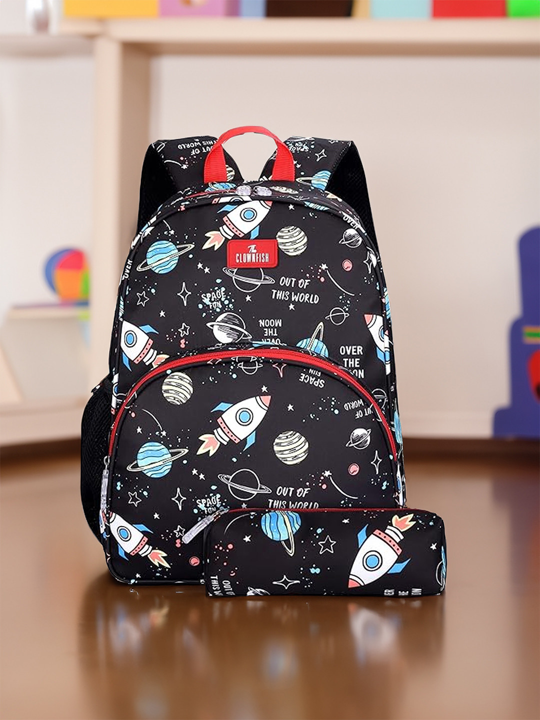 

THE CLOWNFISH Cosmic Critters Kids Printed Water Resistant Ergonomic Backpack With Pouch, Black