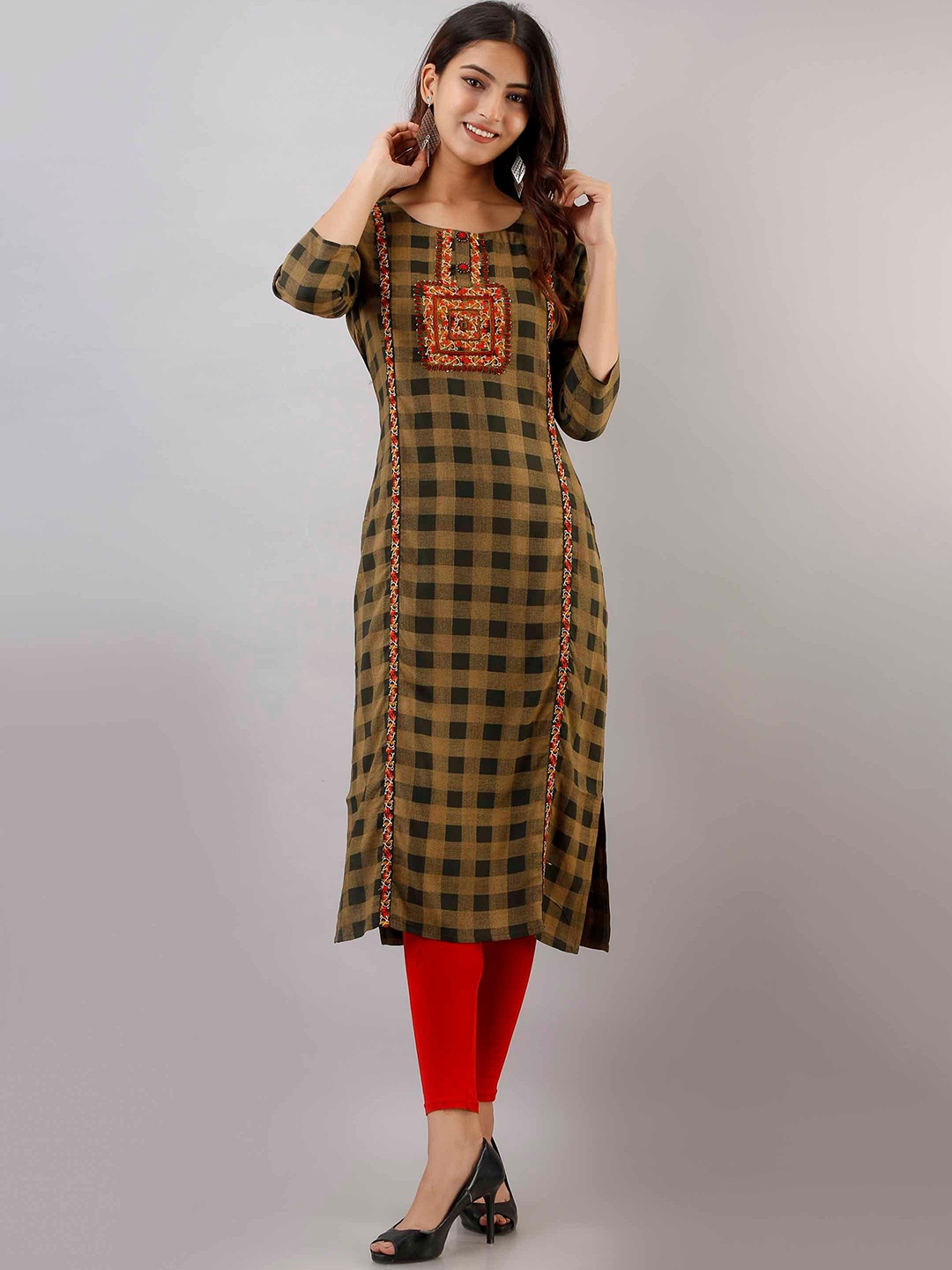 

Pankvi Checked Thread Work Straight Kurta, Green