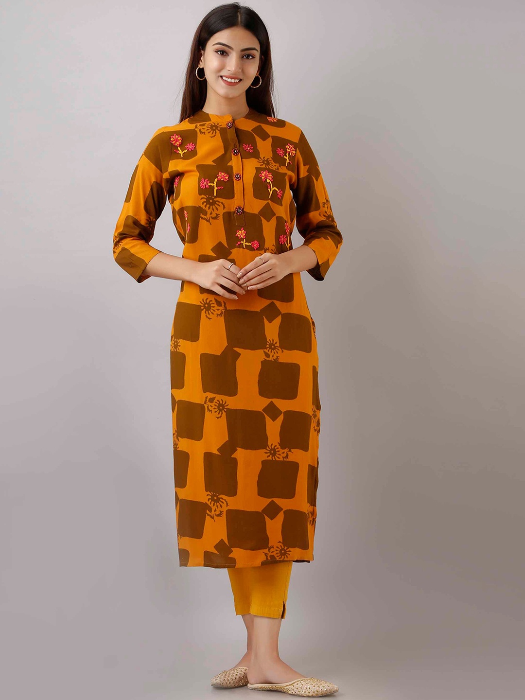 

Pankvi Geometric Printed Thread Work Kurta, Mustard