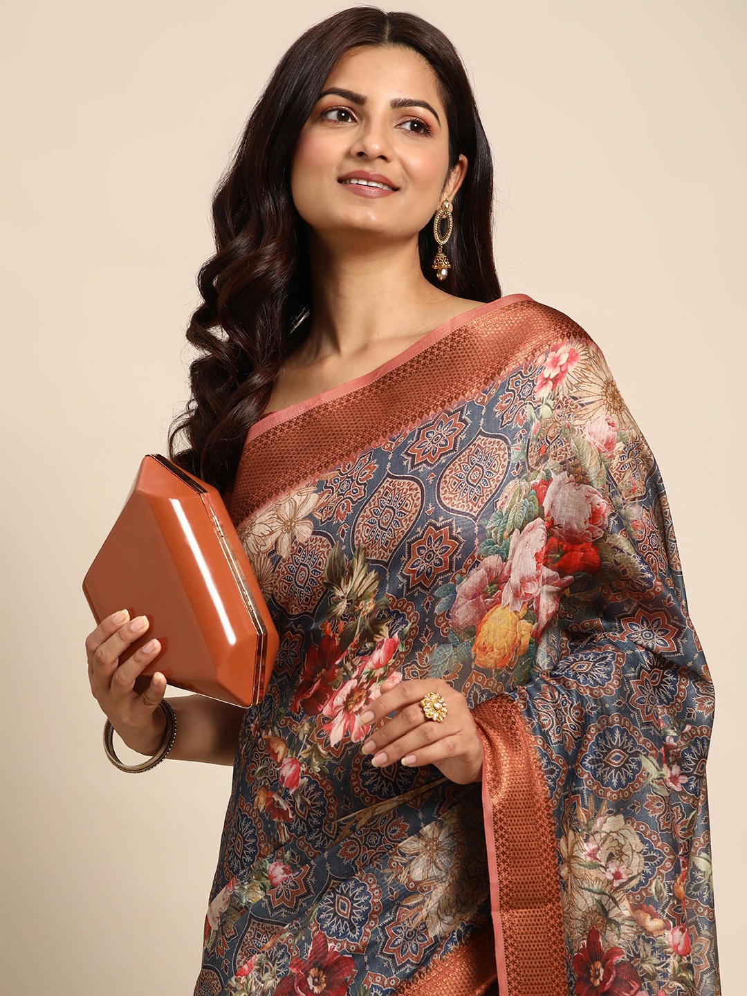 

Mitera Floral Linen Blend Saree, Navy blue
