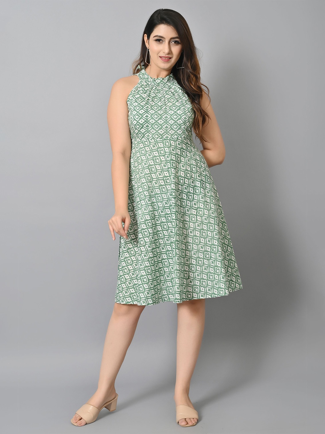

VASTRAMANIAA Sleeveless Halter Neck Abstract Printed Fit & Flare Cotton Dress, Green