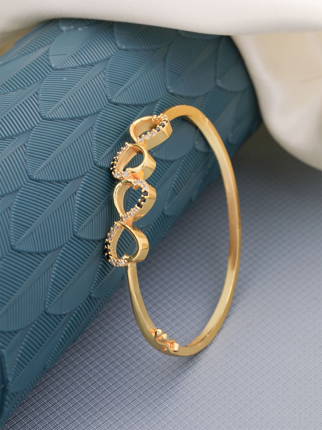 

Vita Bella Women Gold-Plated Kada Bracelet
