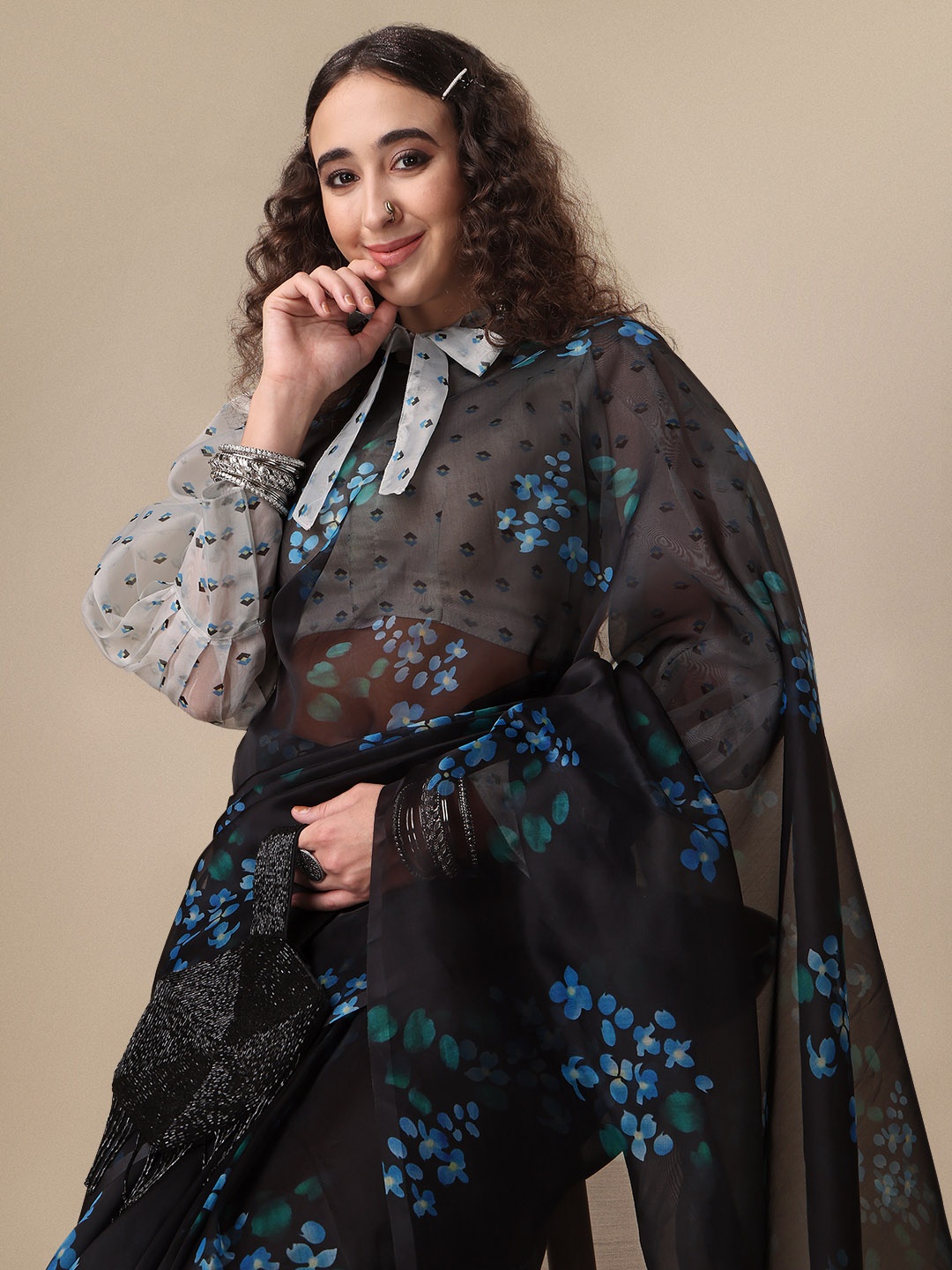 

Sangria Floral Printed Organza Sarees, Black