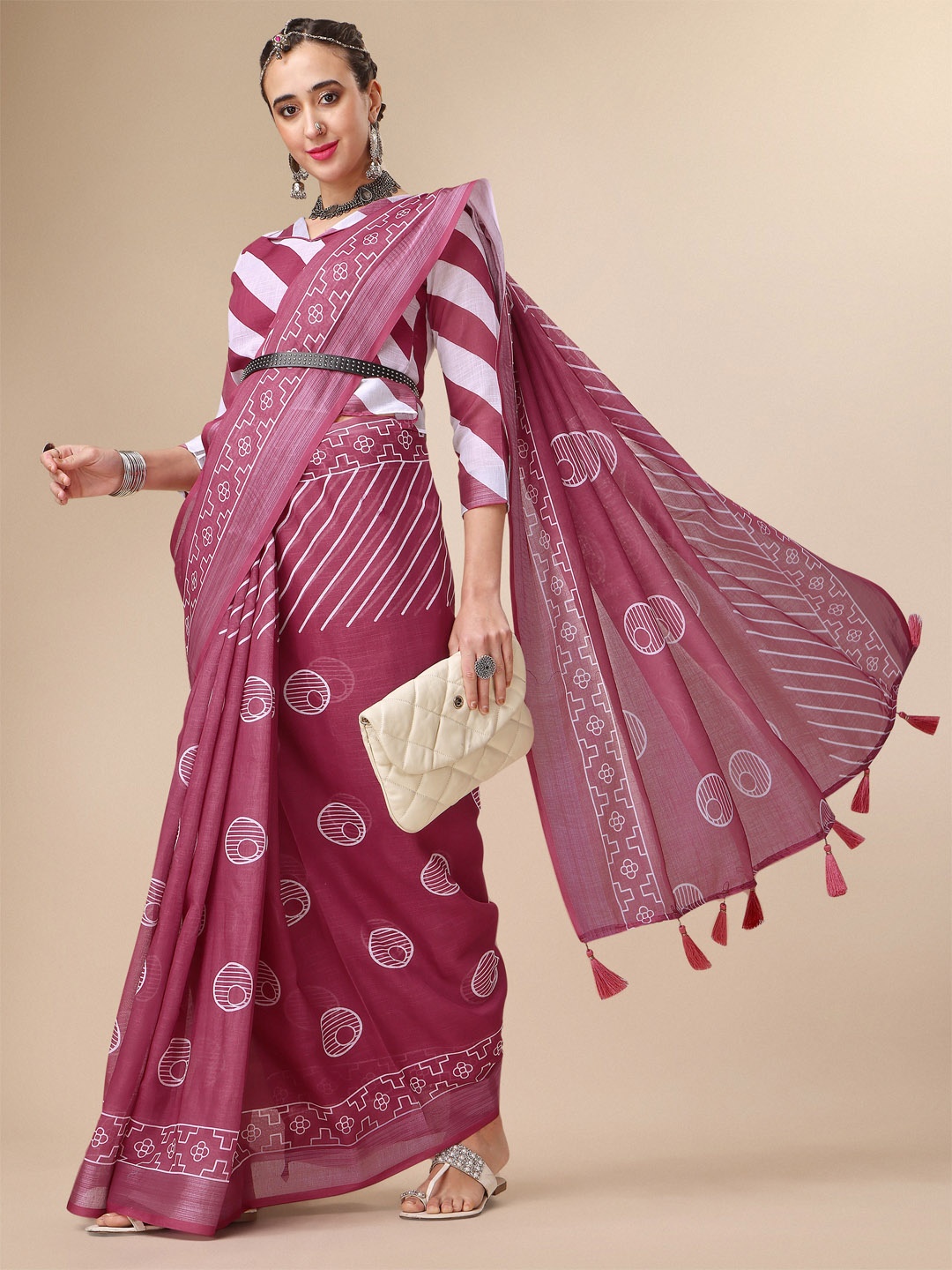 

Sangria Geometric-Printed Pure Linen Saree, Burgundy