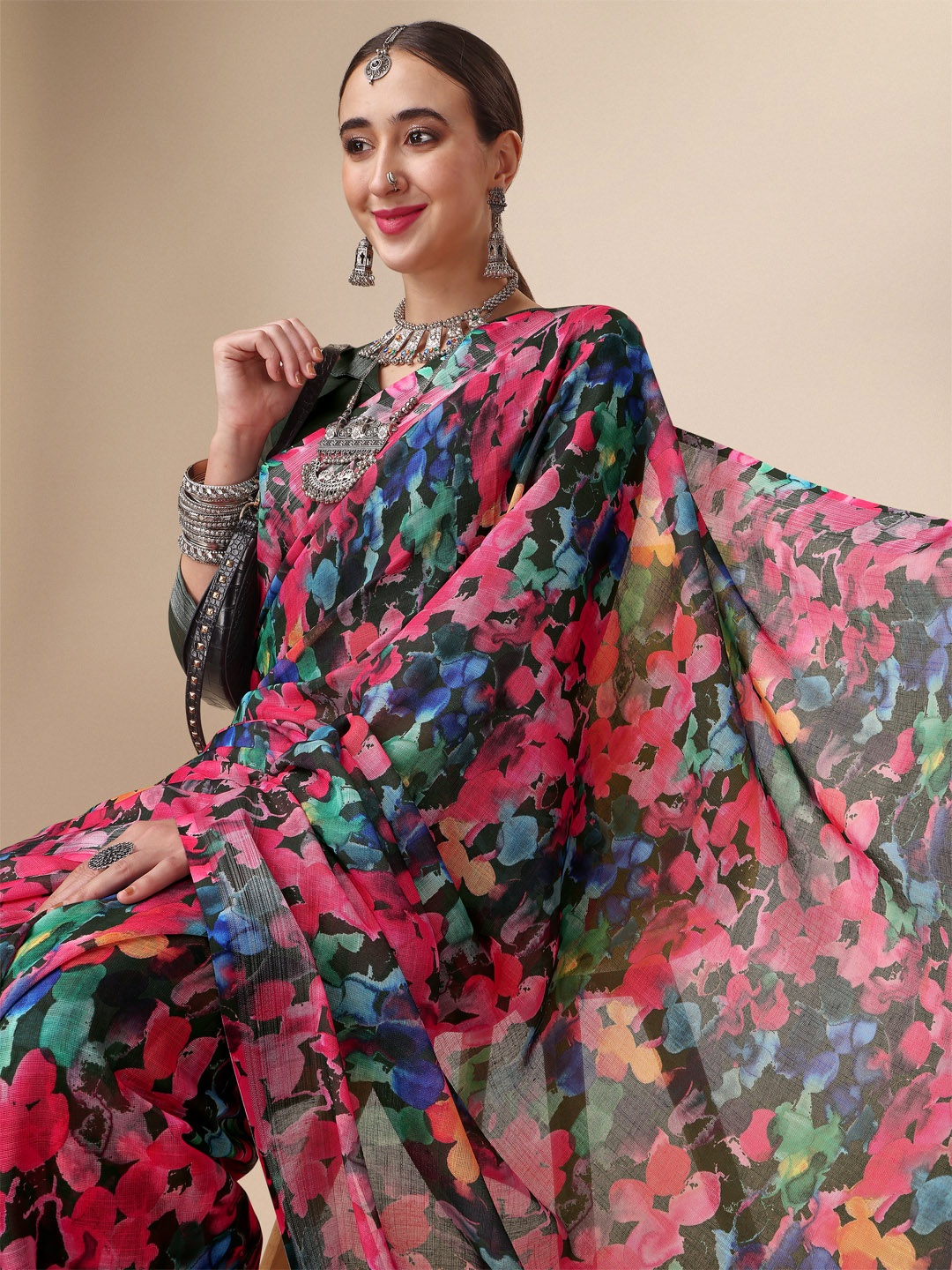 

Sangria Floral Printed Pure Linen Sarees, Olive