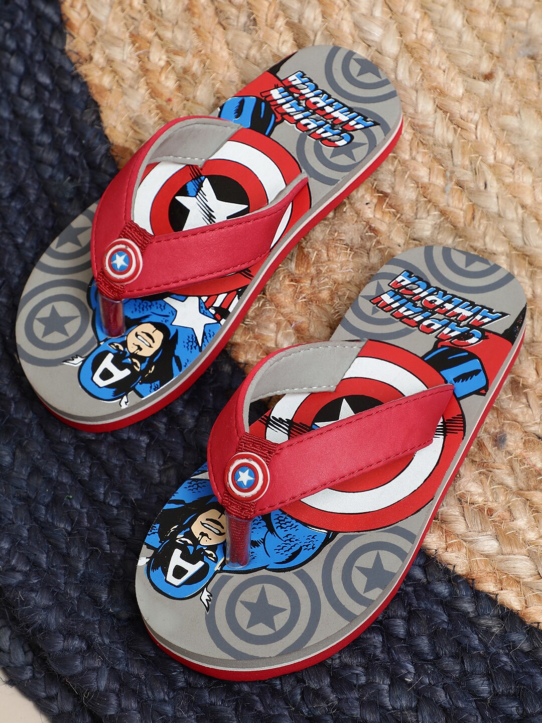 

Kids Ville Boys Captain America Printed Soft Cushion Thong Flip Flops, Grey