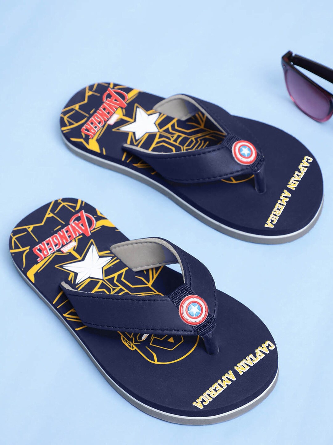 

Kids Ville Boys Captain America Printed Soft Cushion Thong Flip Flops, Navy blue