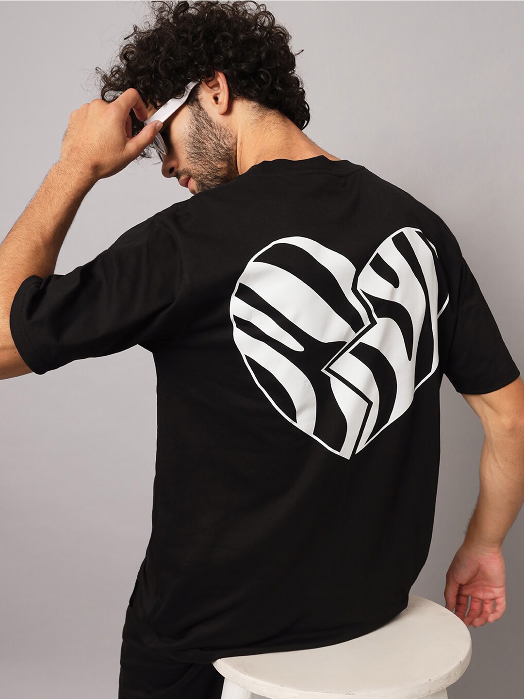 

GRIFFEL Men Printed Pure Cotton T-shirt with Shorts, Black