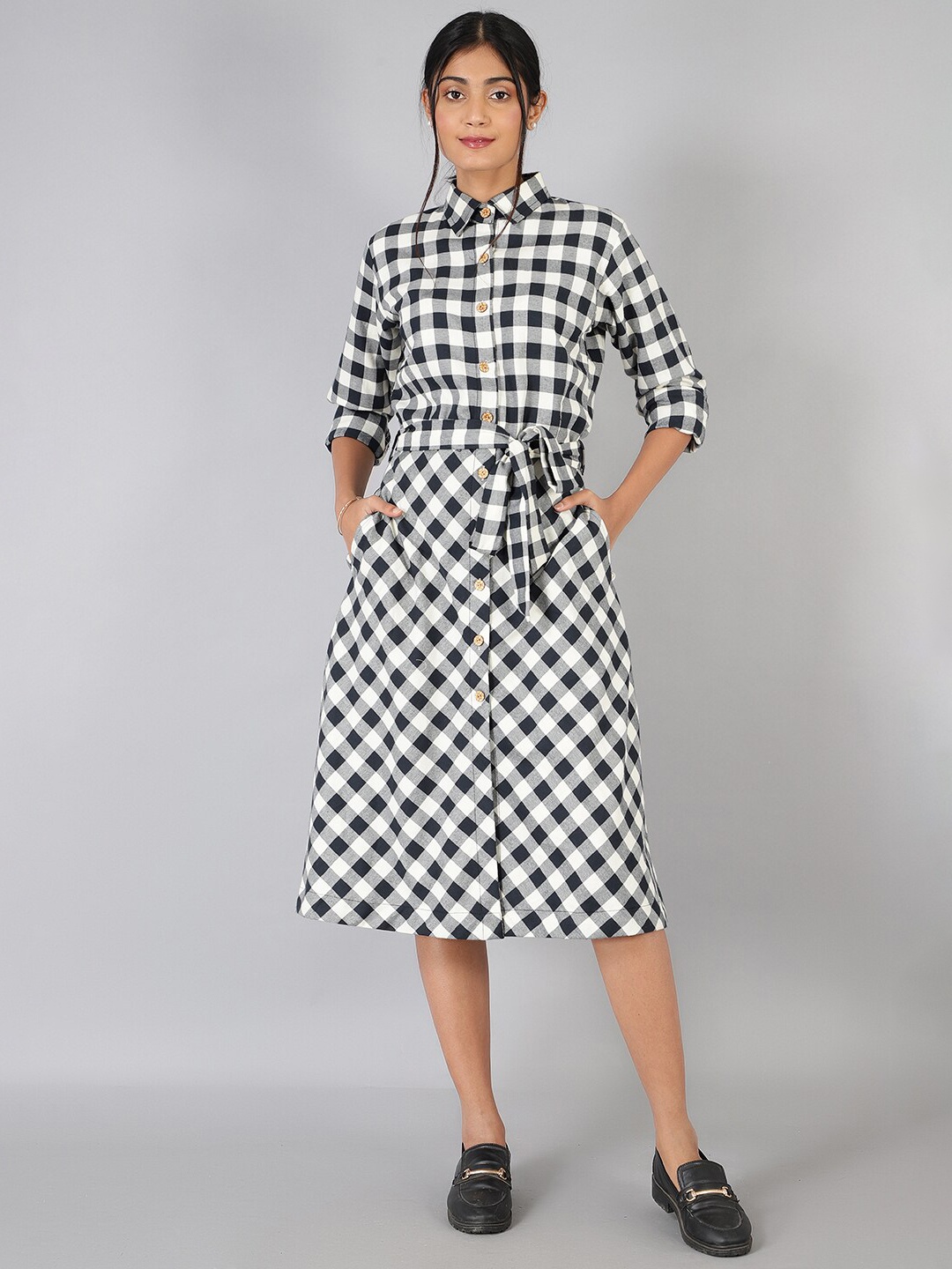 

INDOPHILIA Checked Monochrome Pure Cotton Shirt Midi Dress With Belt, Black