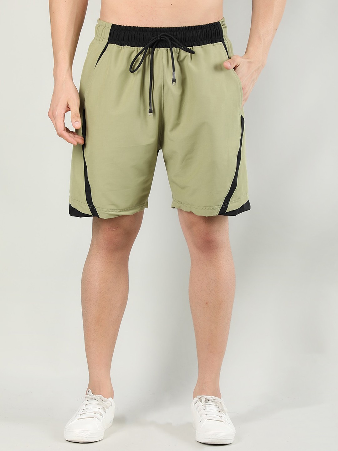

CHKOKKO Men Mid-Rise Gym Sport Shorts, Green