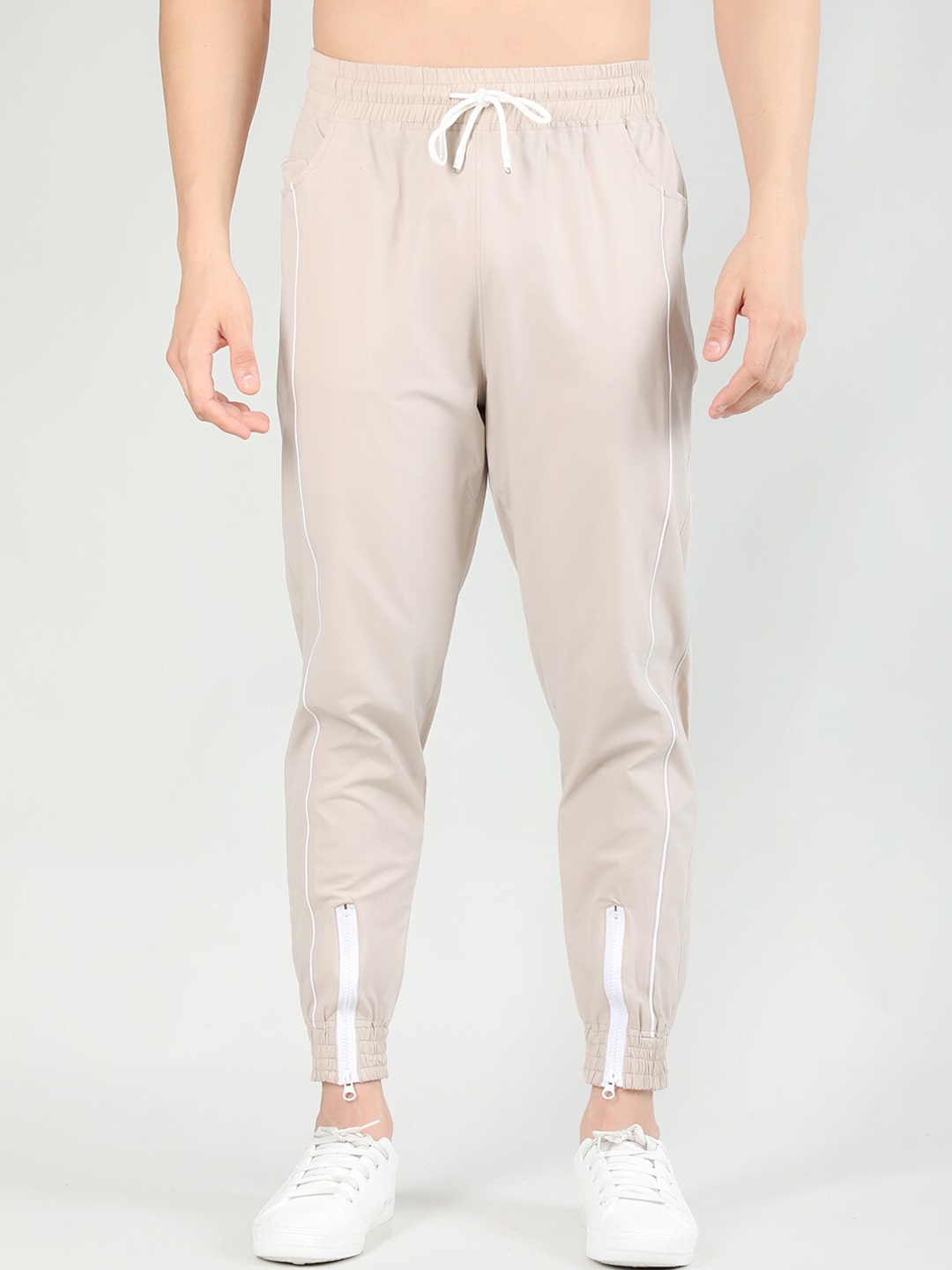 

CHKOKKO Men Regular Fit Mid-Rise Jogger, Beige