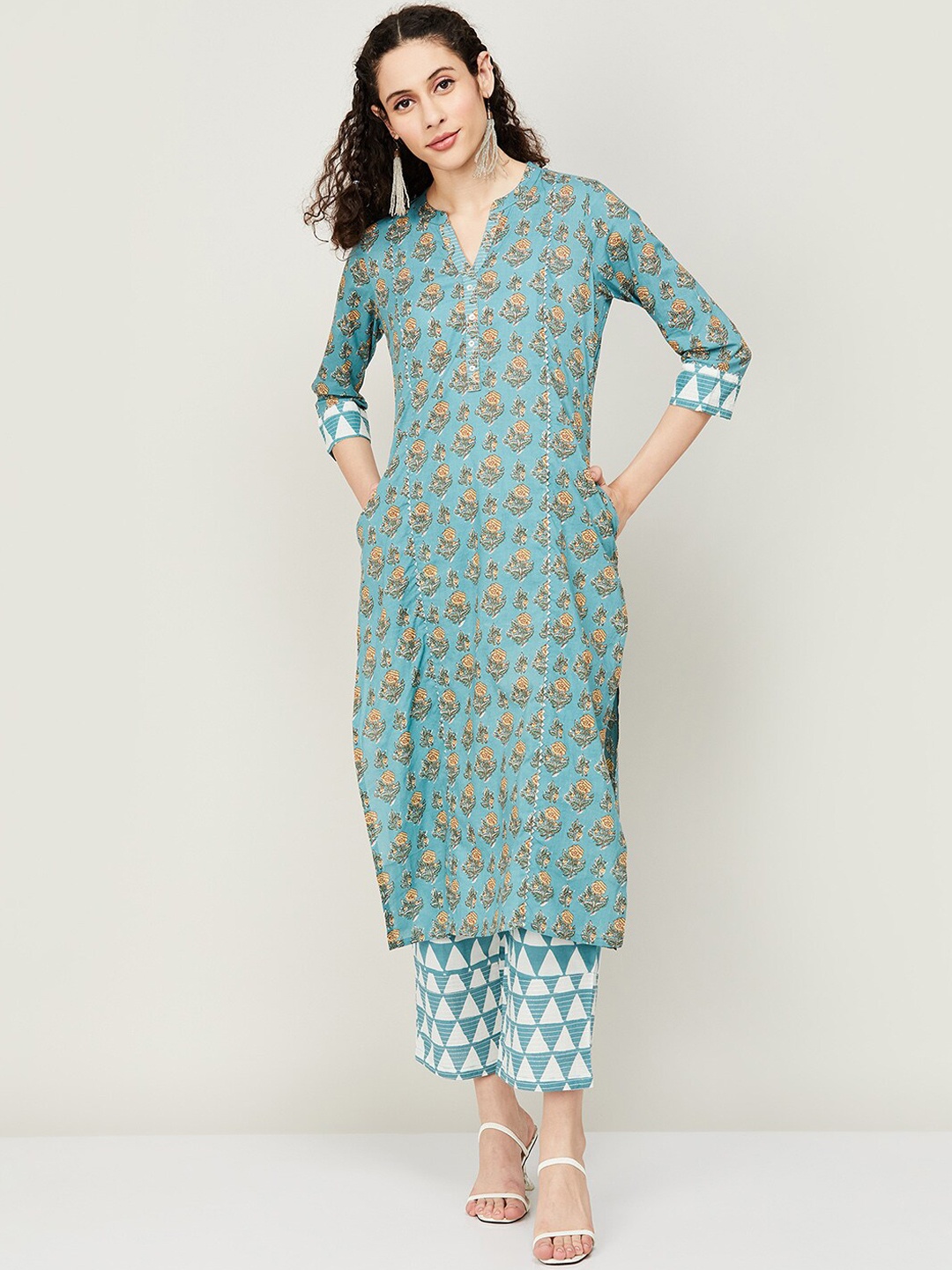 

Melange by Lifestyle Floral Printed Gotta Patti Pure Cotton Kurta with Trousers, Teal