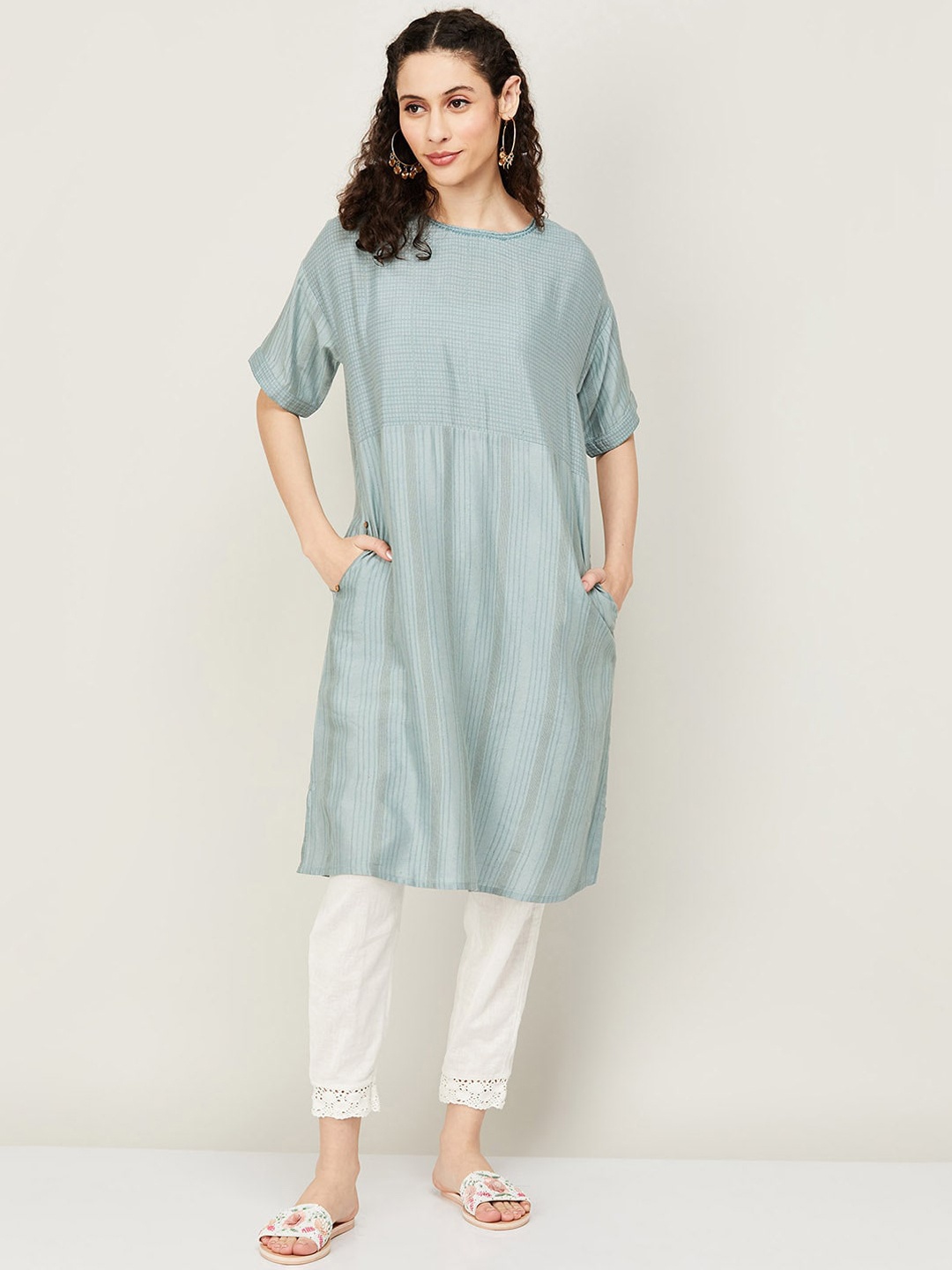 

Melange by Lifestyle Striped Thread Work Kurta, Blue