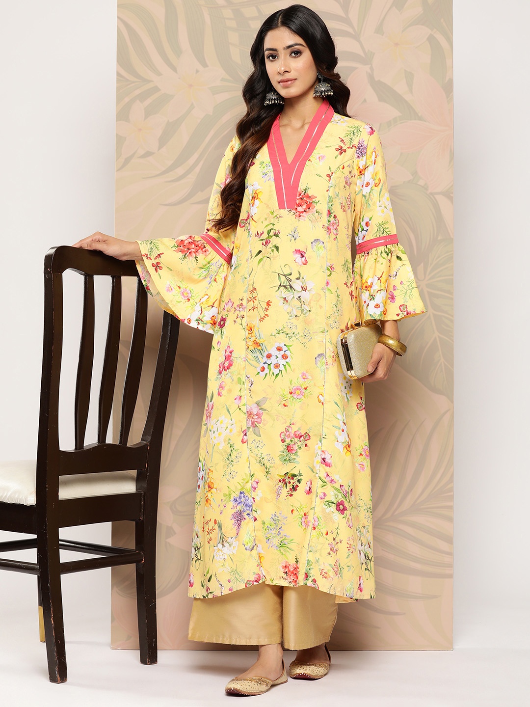 

Ahalyaa Floral Printed Bell Sleeves Gotta Patti Crepe Kurta, Yellow