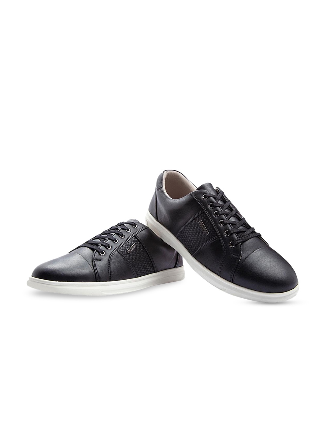 

Paragon Men Leather Lightweight Sneakers, Black