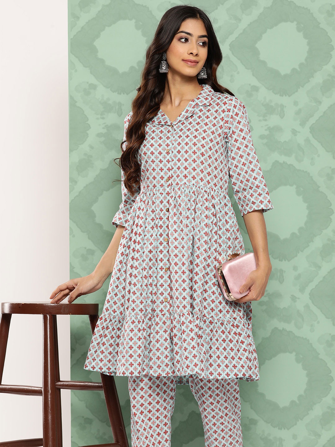 

Janasya Women Ethnic Motifs Printed Tiered Pure Cotton Kurta with Trousers, Blue