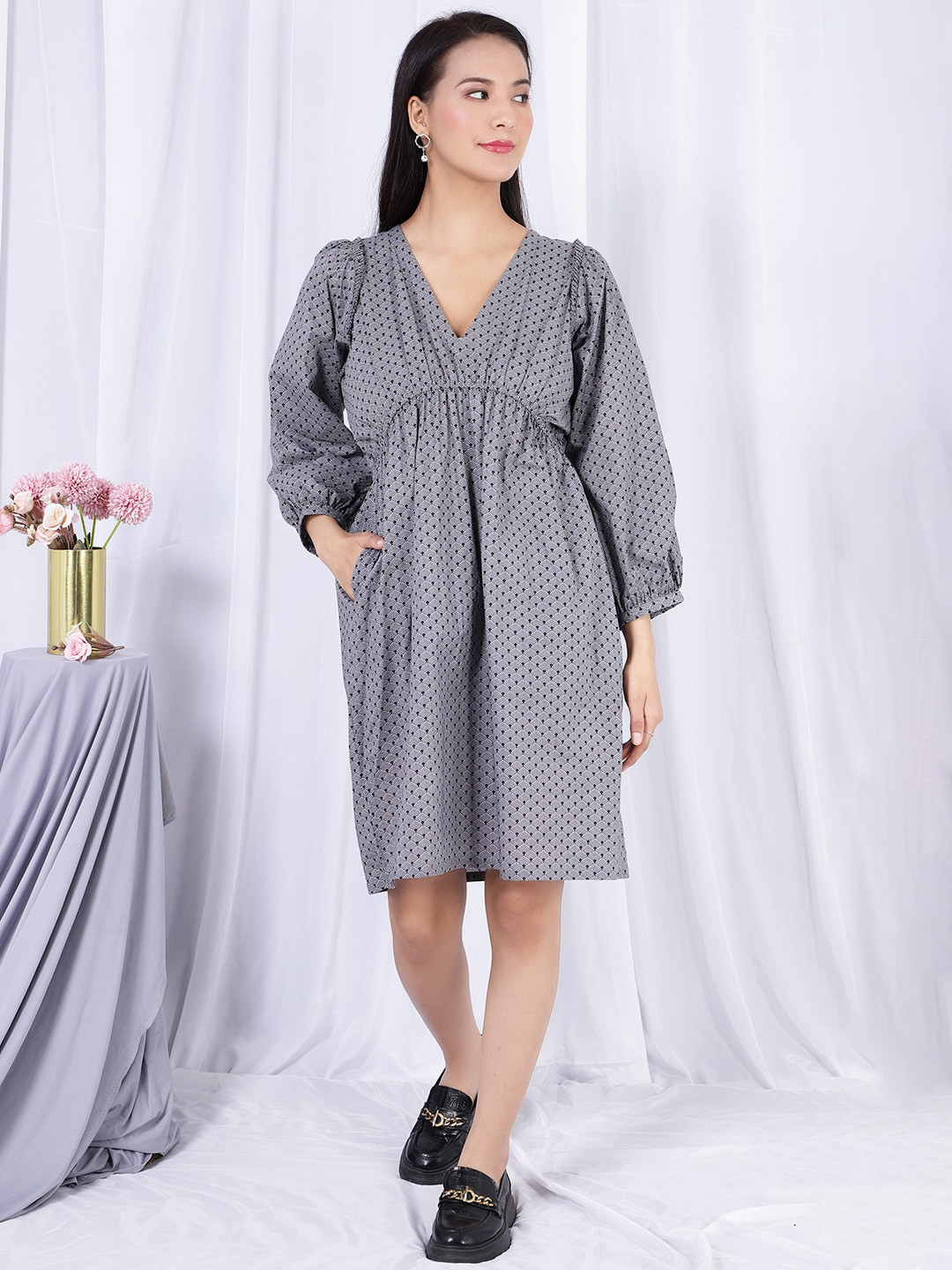 

INDOPHILIA Geometric Printed Puff Sleeves Pure Cotton Fit & Flare Dress, Grey