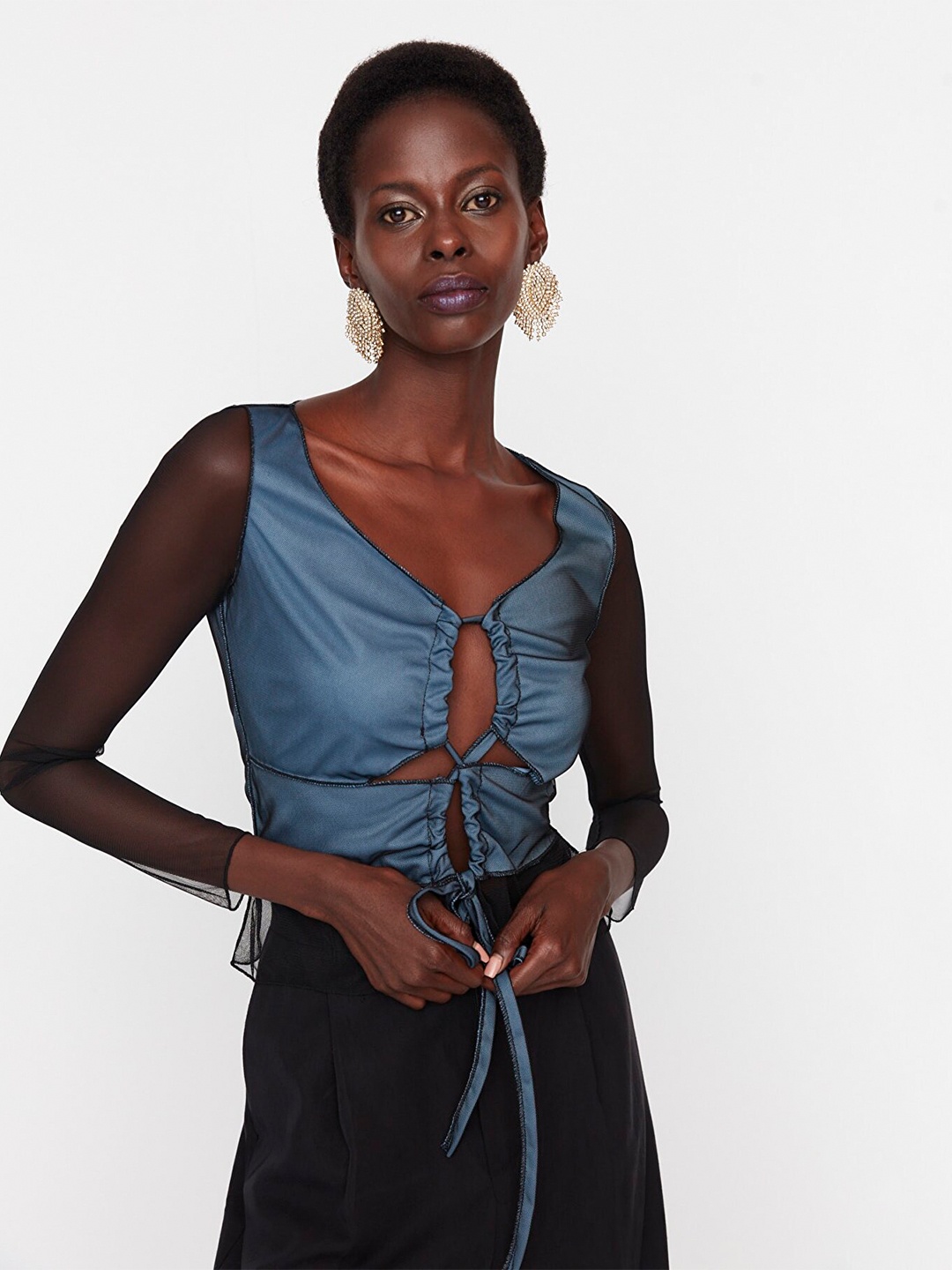 

Trendyol Tie -Ups Long Sleeves Net Top, Blue