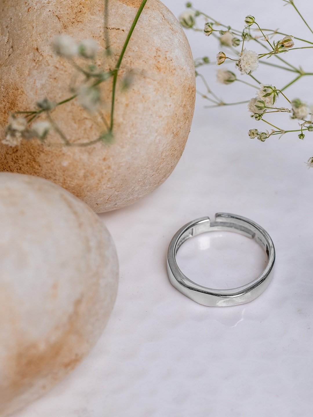 

AKSA Women Rhodium-Plated Adjustable Finger Ring, Silver