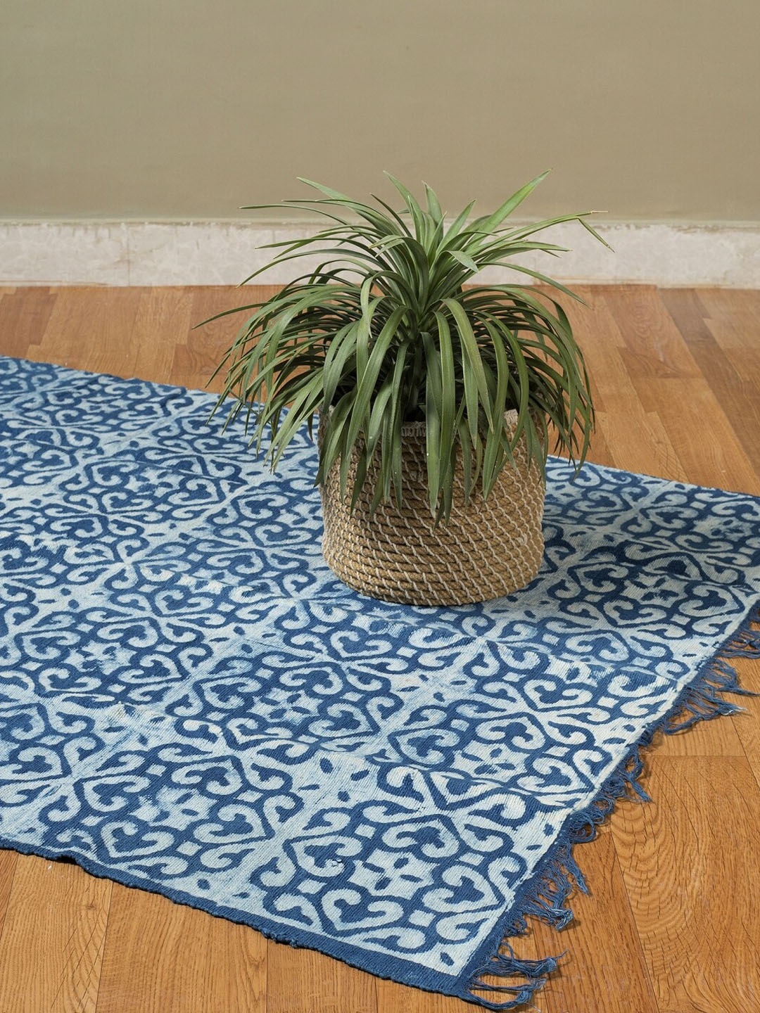 

HANDICRAFT PALACE Blue & White Printed Cotton Carpet