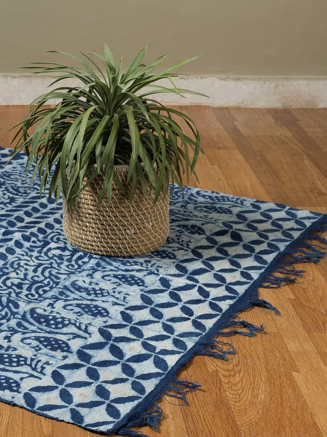 

HANDICRAFT PALACE Blue & White Hand Block Printed Cotton Carpet