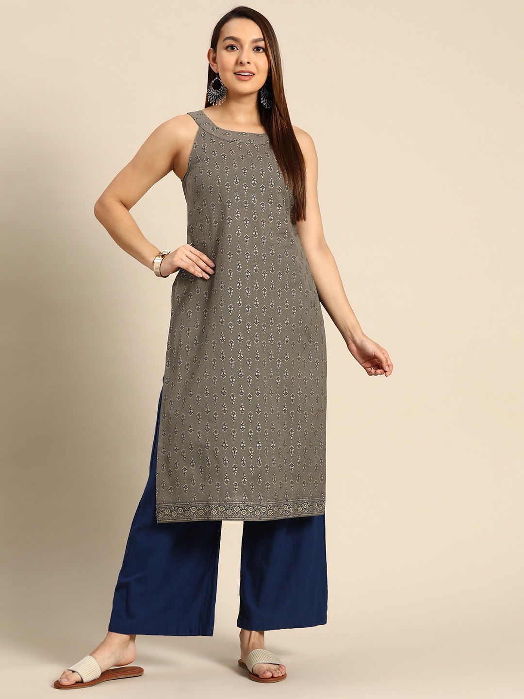 

Anouk Floral Foil Printed Kurta, Grey