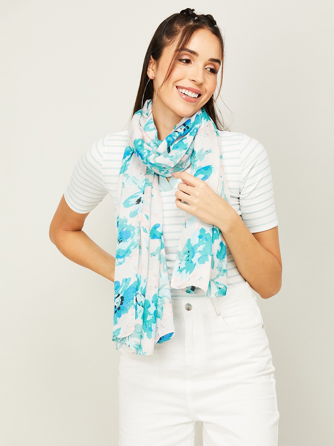 

Ginger by Lifestyle Women Floral Printed Stole, White