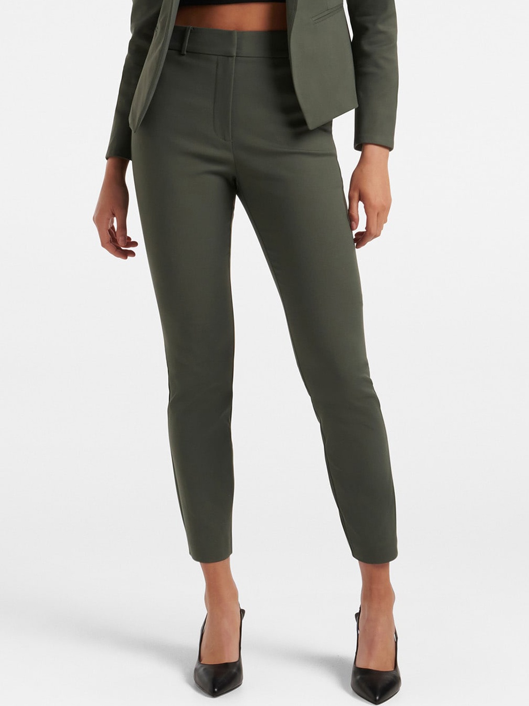 

Forever New Women Cotton Slip-On Cropped Slim Fit Formal Trousers, Grey