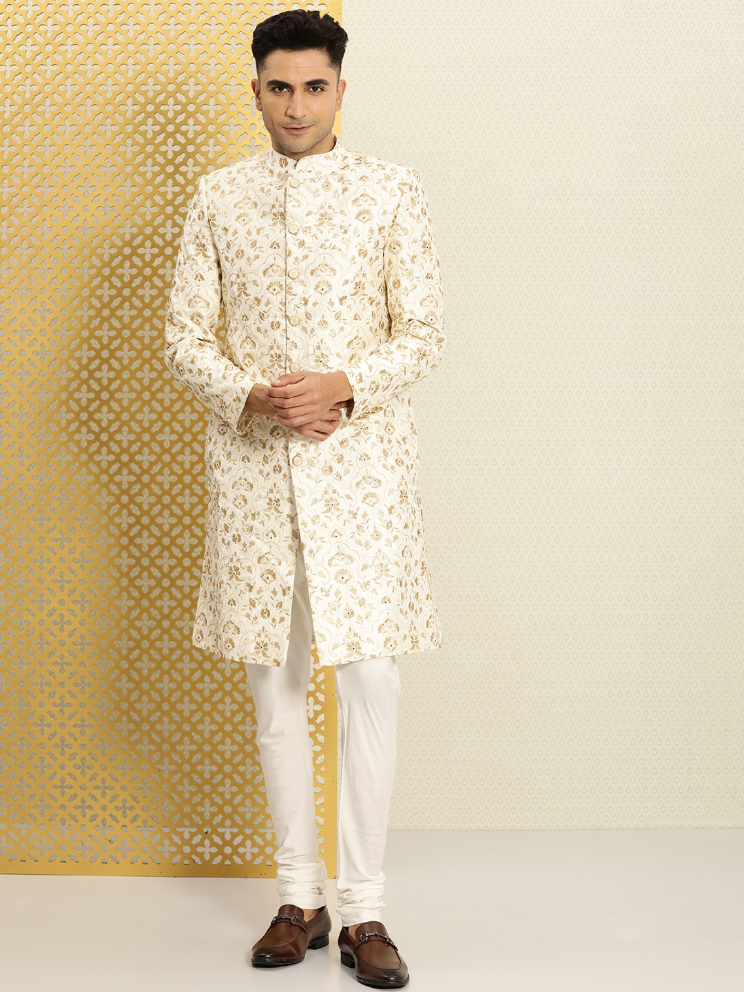 

House of Pataudi Men Jashn Zari Work Sherwani Set, White