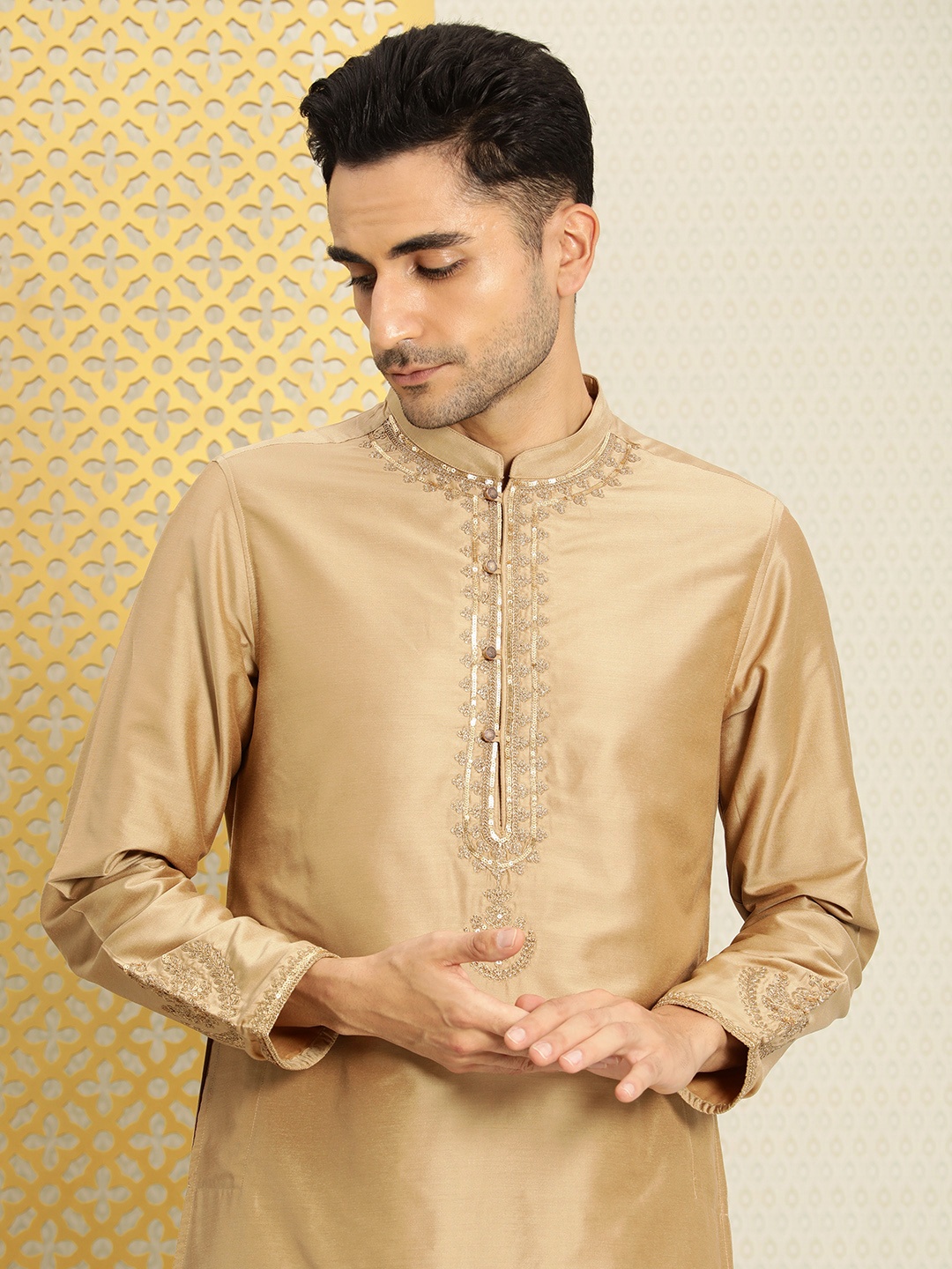 

House of Pataudi Woven Design Regular Jashn Sequinned Kurta with Churidar, Gold