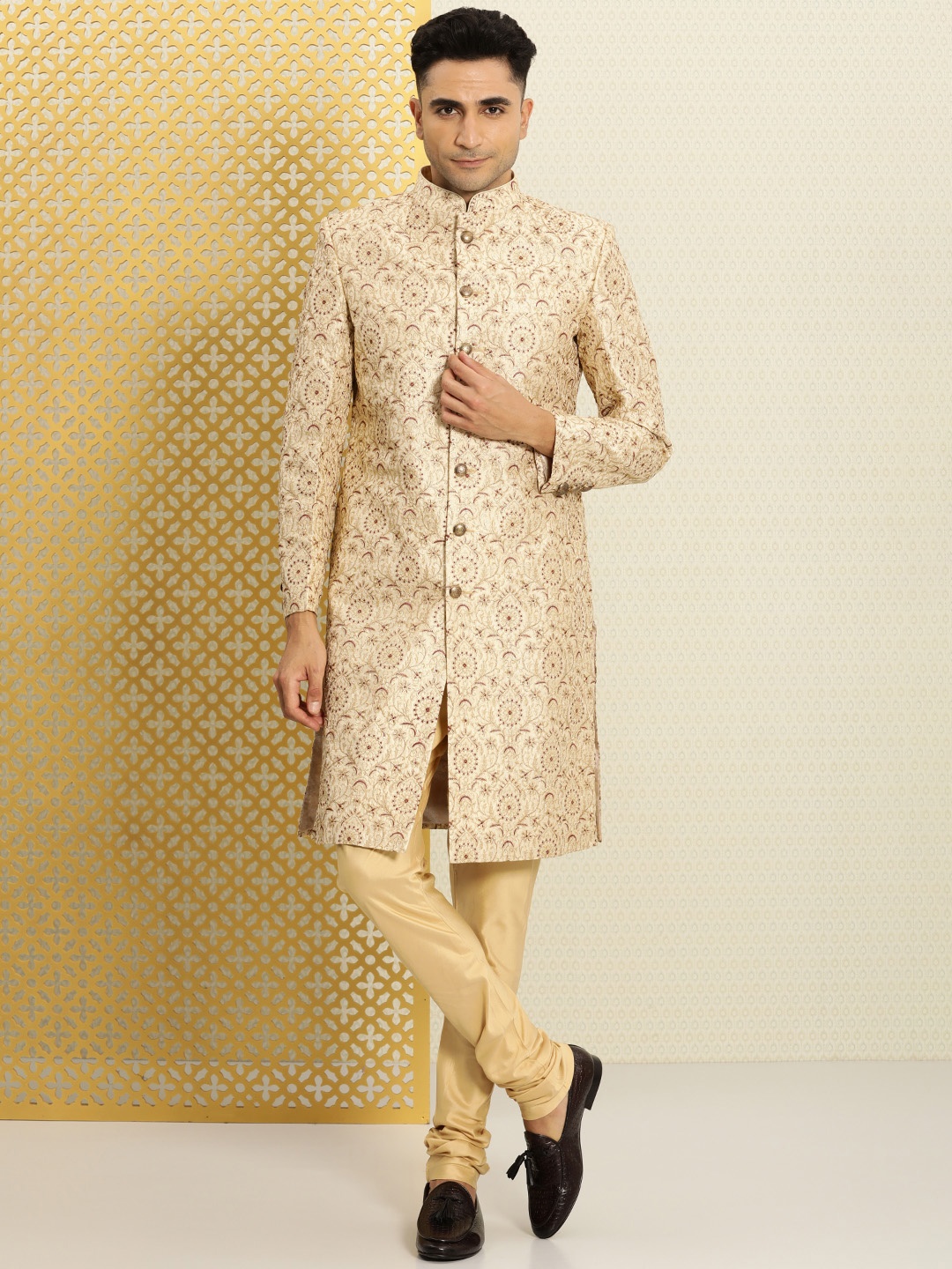 

House of Pataudi Men Jashn Zari Work Sherwani Set, Gold