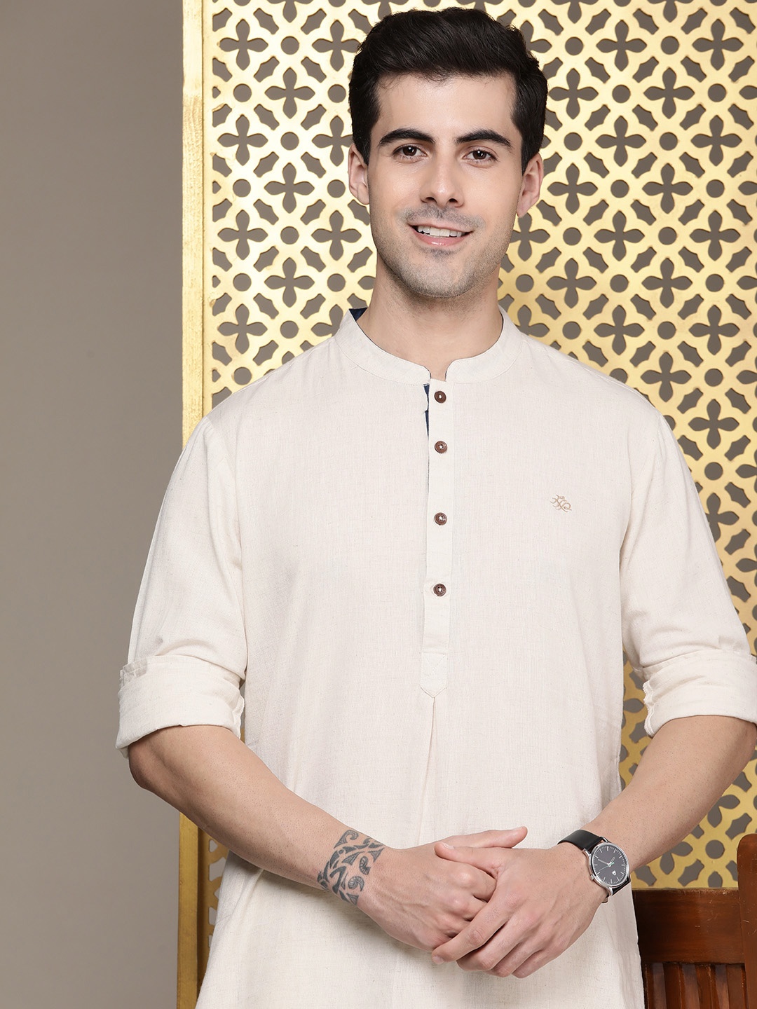 

House of Pataudi Men Solid Regular Jashn Kurta With Trousers, Off white