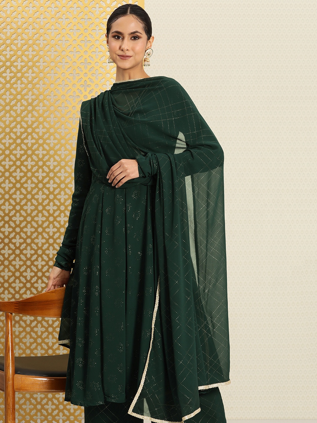 

House of Pataudi Women Self Design Angrakha Jashn Kurta With Palazzos & Dupatta, Green