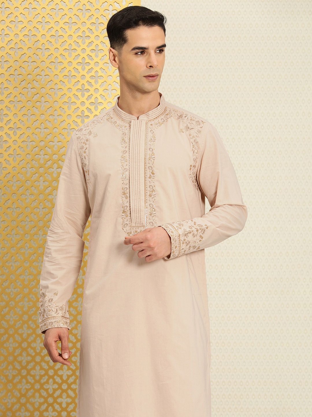 

House of Pataudi Ethnic Motifs Embroidered Pure Cotton Jashn Sequinned Kurta, Beige