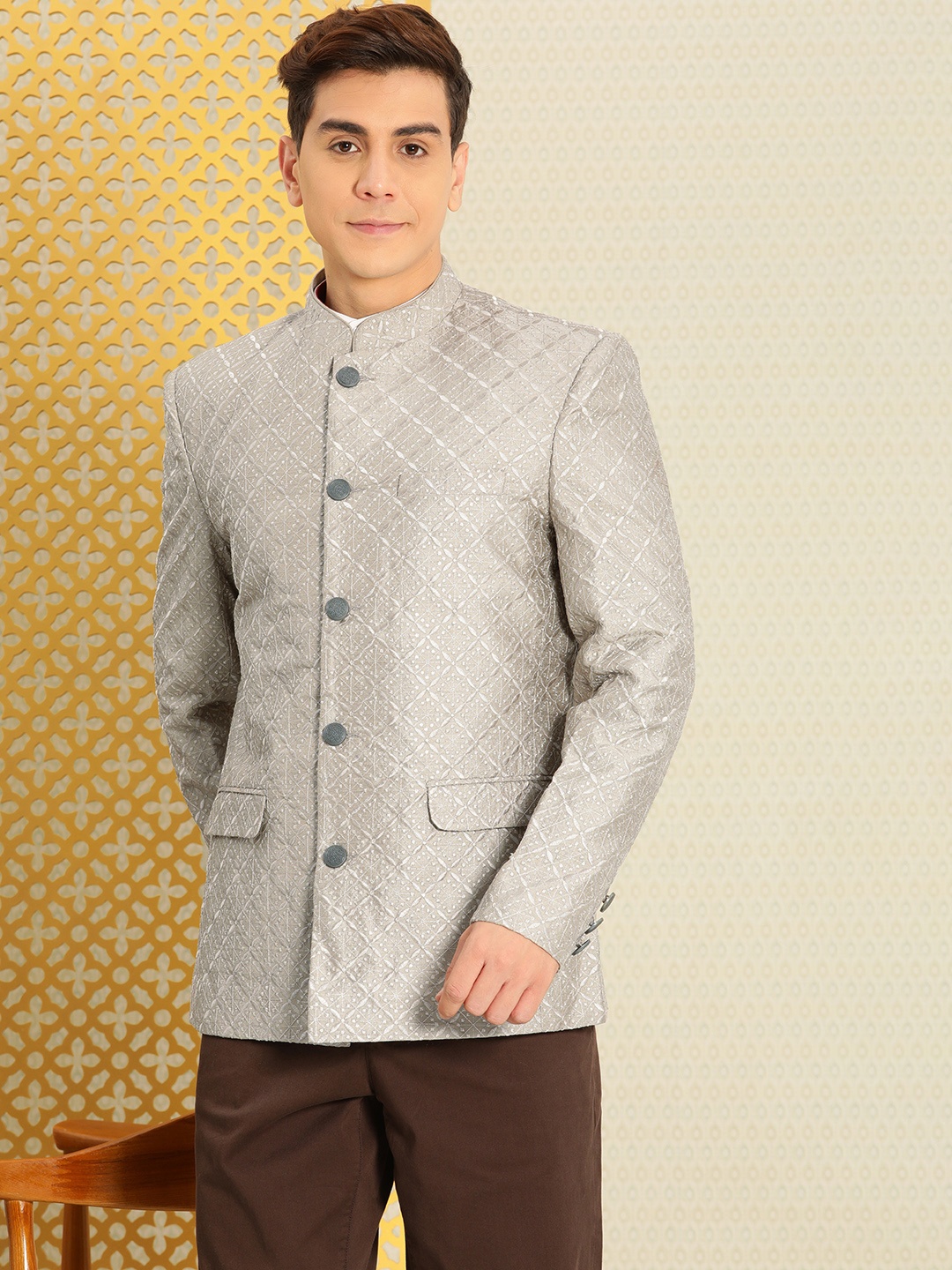 

House of Pataudi Jashn Mandarin Collar Textured With Embellished Detail Bandhgala Blazer, Grey