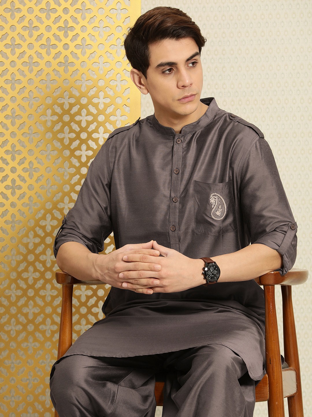 

House of Pataudi Ethnic Motifs Embroidered Regular Jashn Kurta with Patiala, Grey