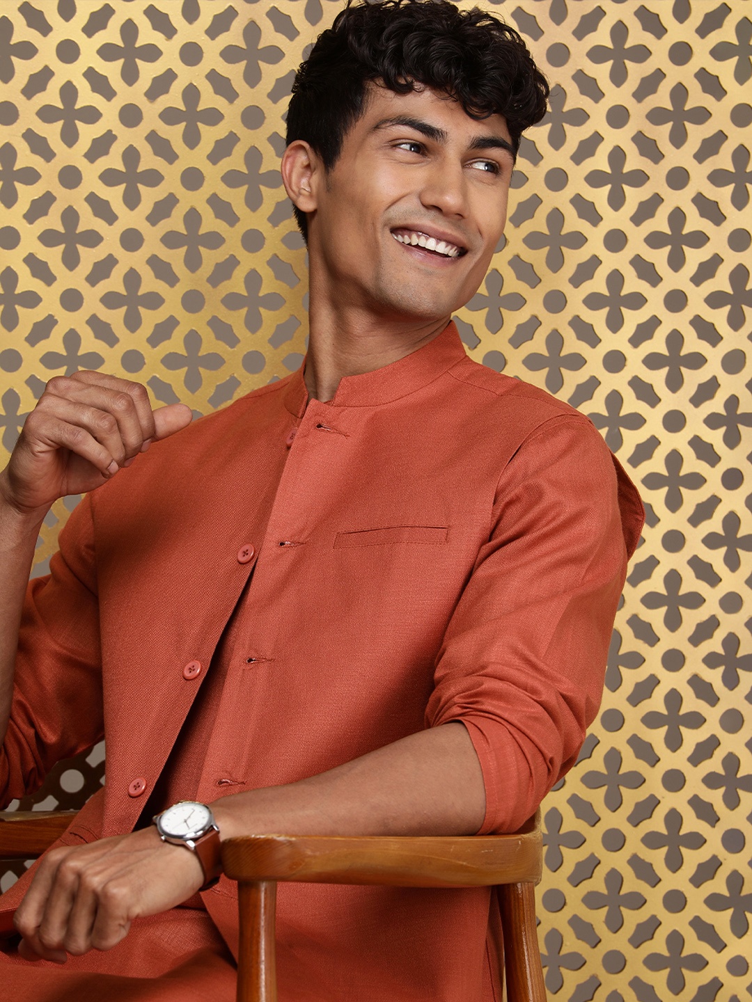 

House of Pataudi Men Jashn Kurta & Trousers With Nehru Jacket, Rust