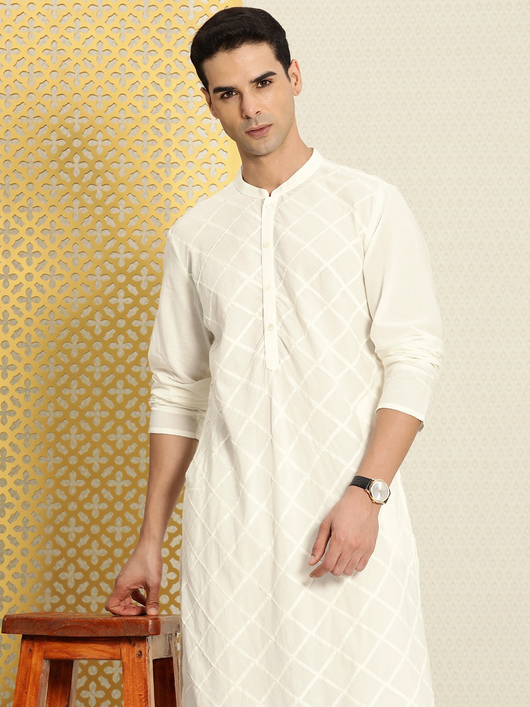 

House of Pataudi Pure Cotton Regular Straight Jashn Kurta, Off white